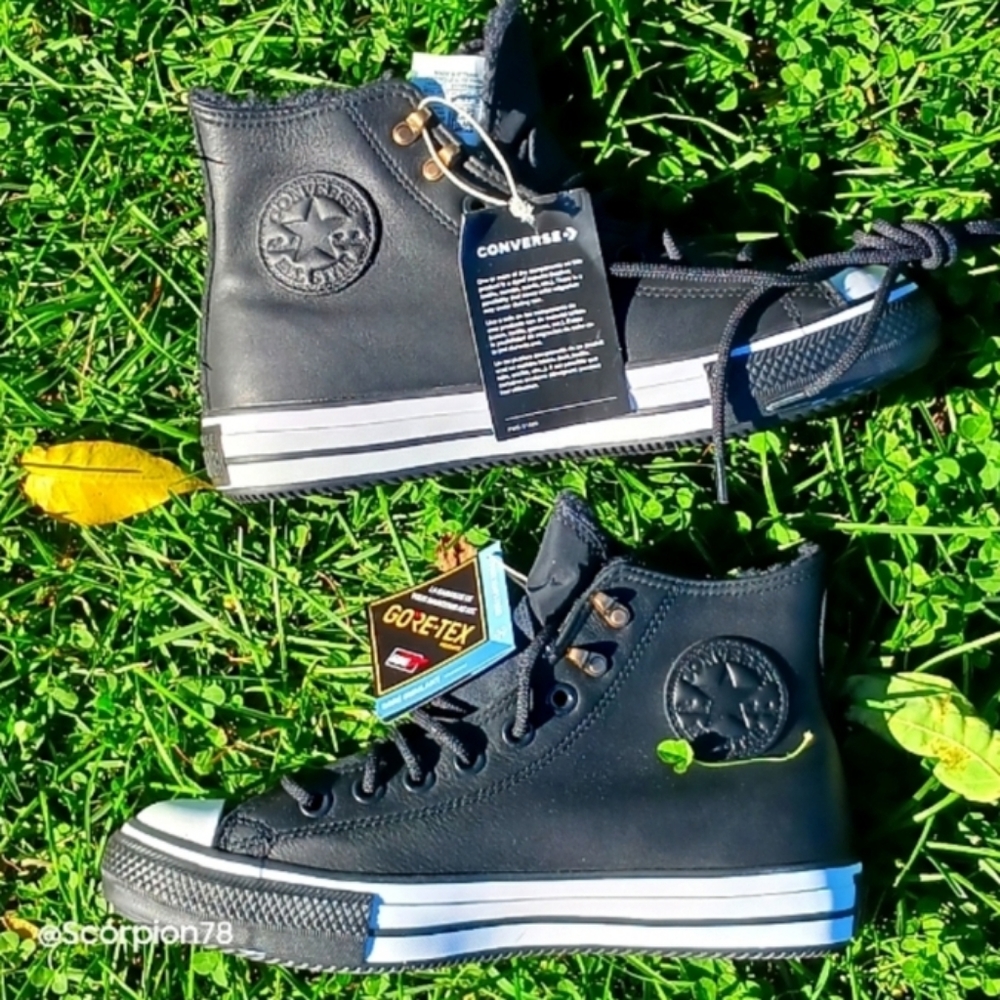 Converse Chuck Taylor All-Star Gore-Tex/ Lined Shoes Size 6.5 Men/8.5 Women - Picture 1 of 13